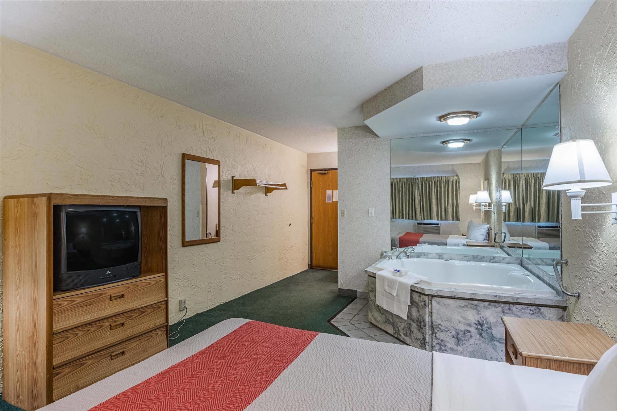 Rodeway Hotel Cascade